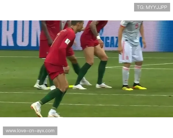 厄德高禁区前沿完成射门：一脚决定节奏的艺术