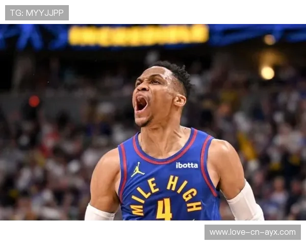 威少激情爆发！关键抢断让全场沸腾